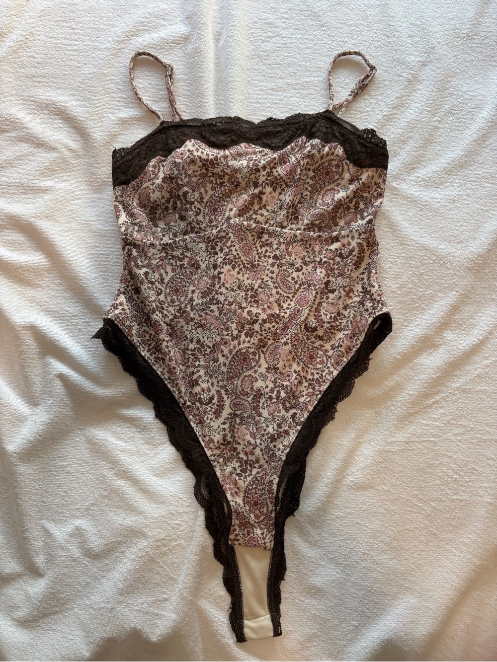 wild fable Paisley Lace-Trim Bodysuit in Mauve and Black
